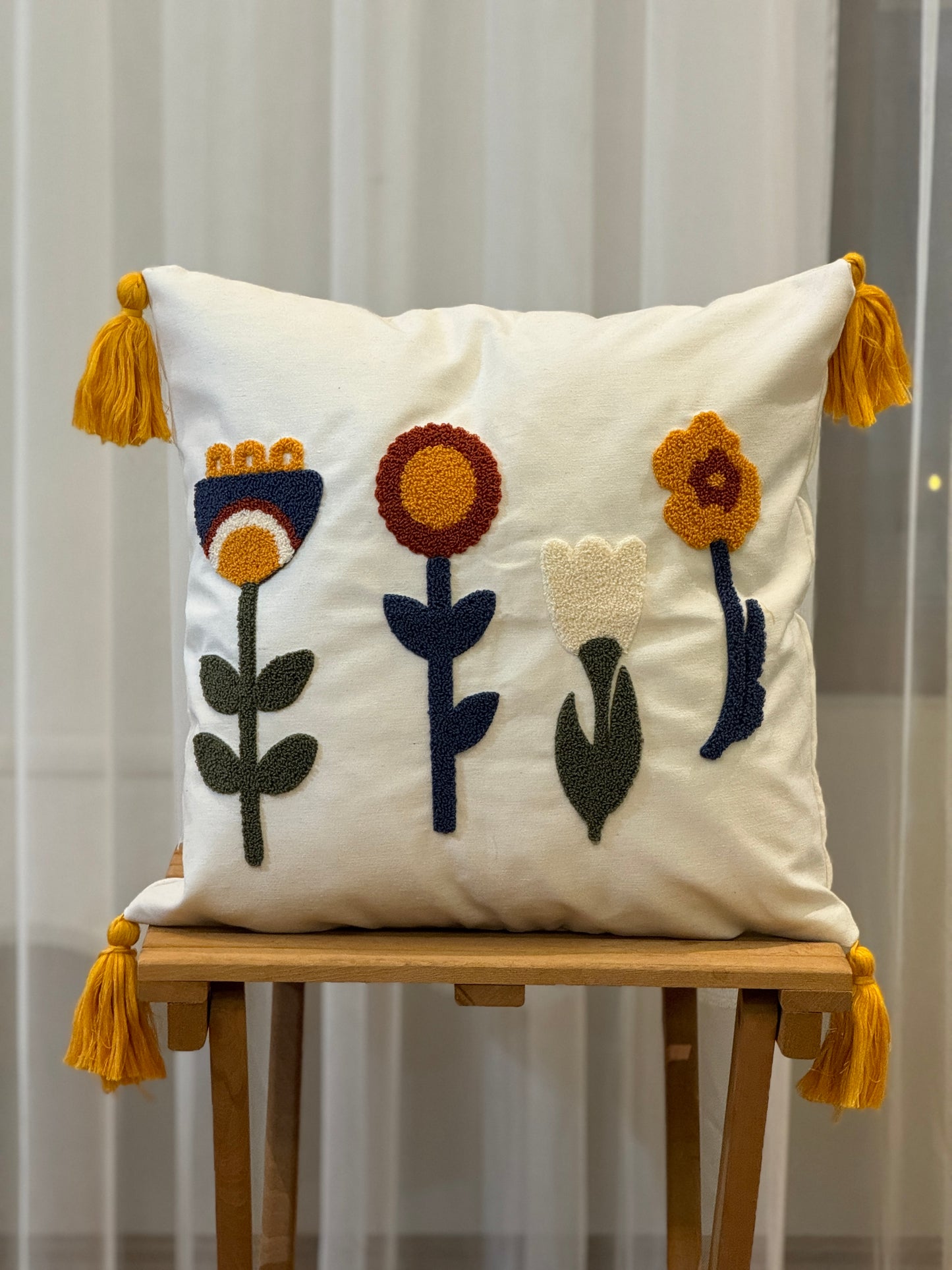 Flower Tufted Needle Punch Embroidery Cushion Cover
