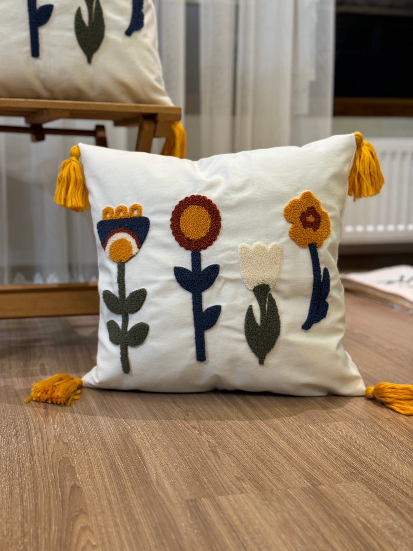 Flower Tufted Needle Punch Embroidery Cushion Cover