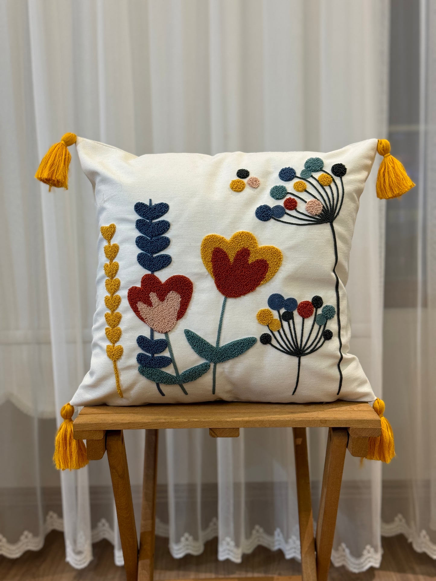 Summer Flower Tulip Embroidery Punch Tufted Pillow Cover