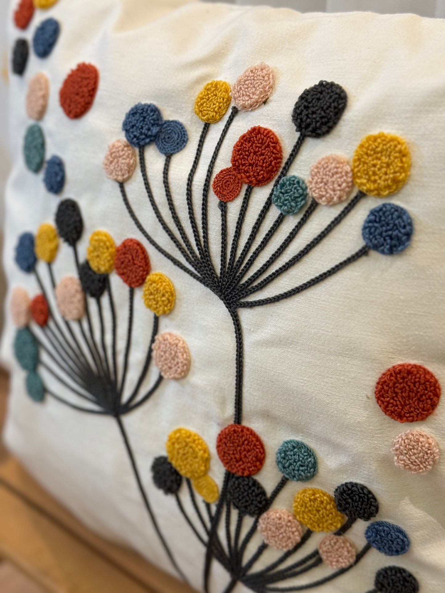 Modern Floral Tufted Embroidery Cushion Cover with Tassel