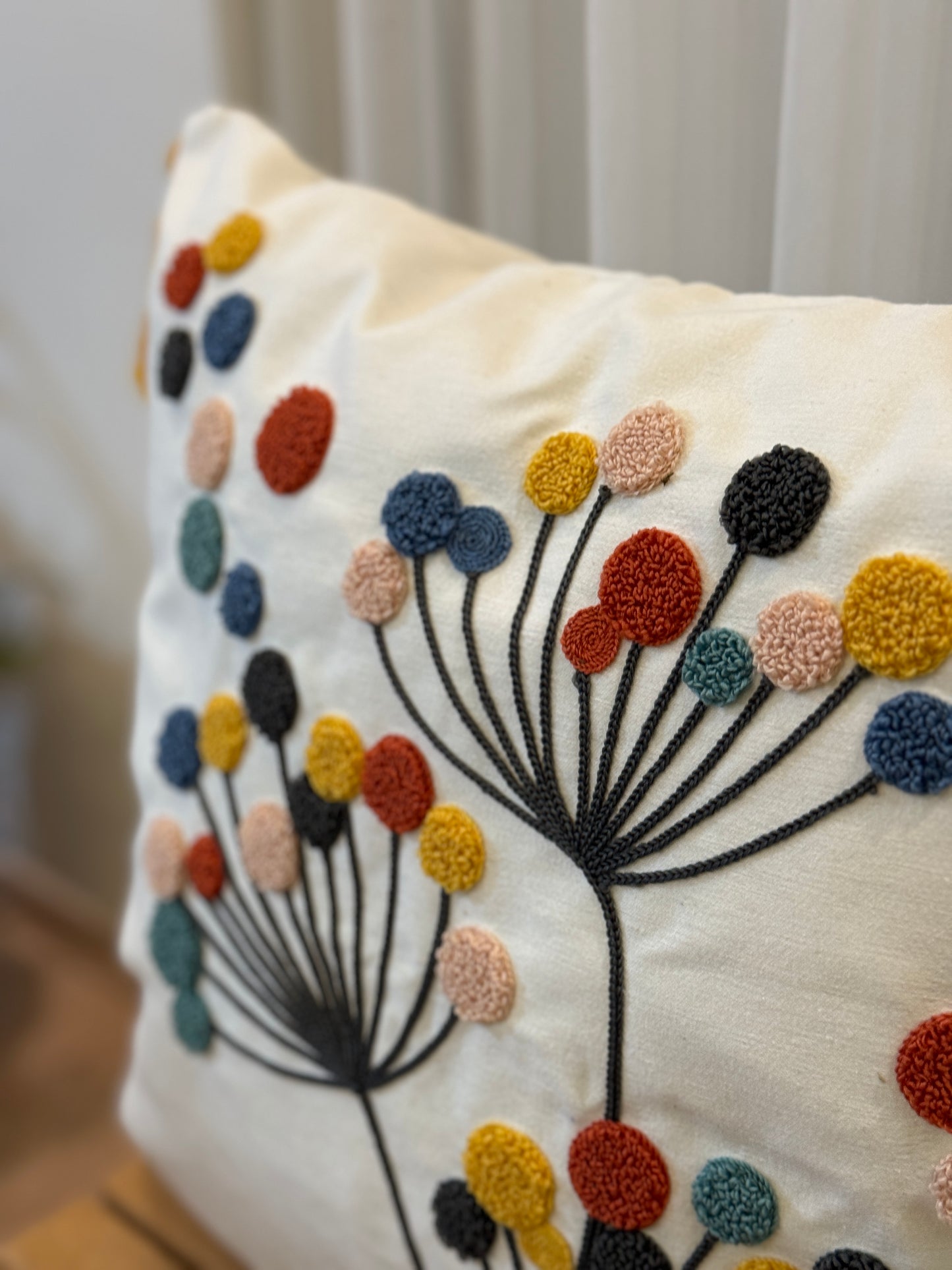 Modern Floral Tufted Embroidery Cushion Cover with Tassel