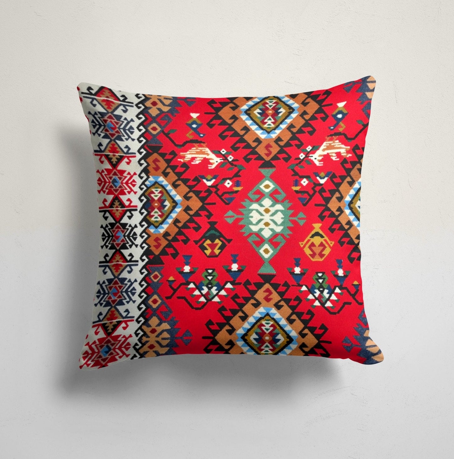 Farmhouse Ethnic Turkish Kilim Print Cushion Cover