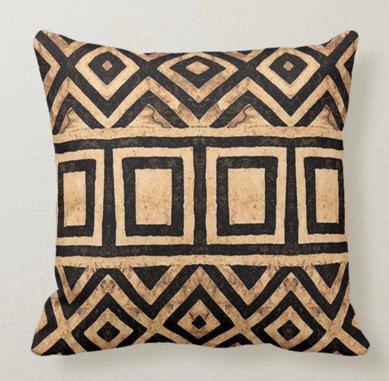 Worn Look Ethnic Geometric Traditional Cushion Cover