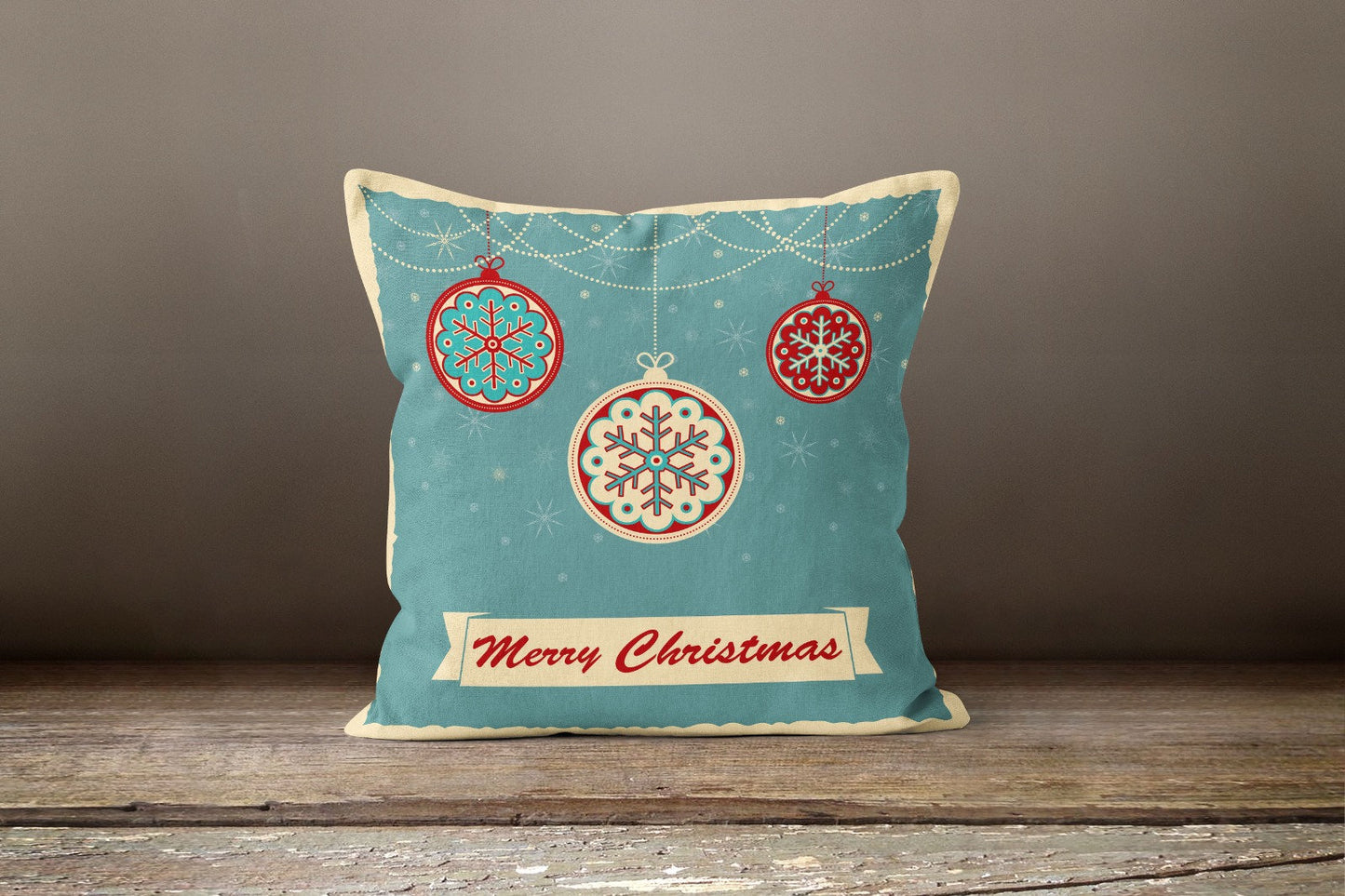 Merry Christmas Wreath Cushion Cover, Classic Holiday Design